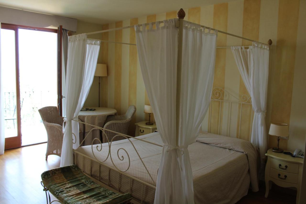 Villa Elite Resort ลีโมเนซุลการ์ดา ภายนอก รูปภาพ